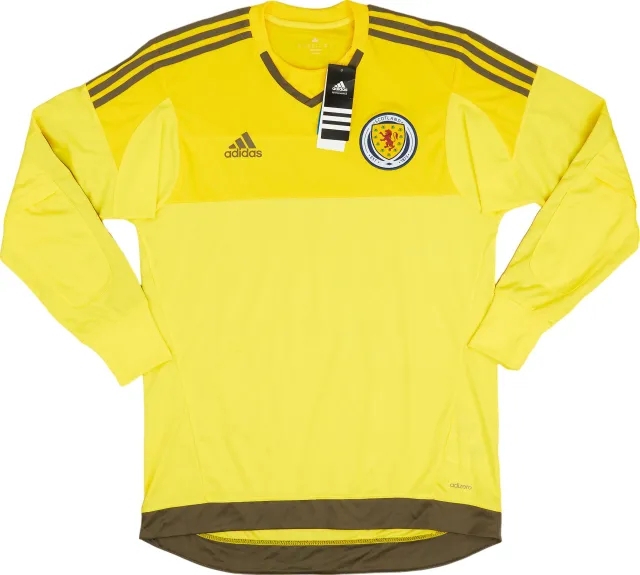 adidas 2016-17 Scotland GK Away Shirt (M)