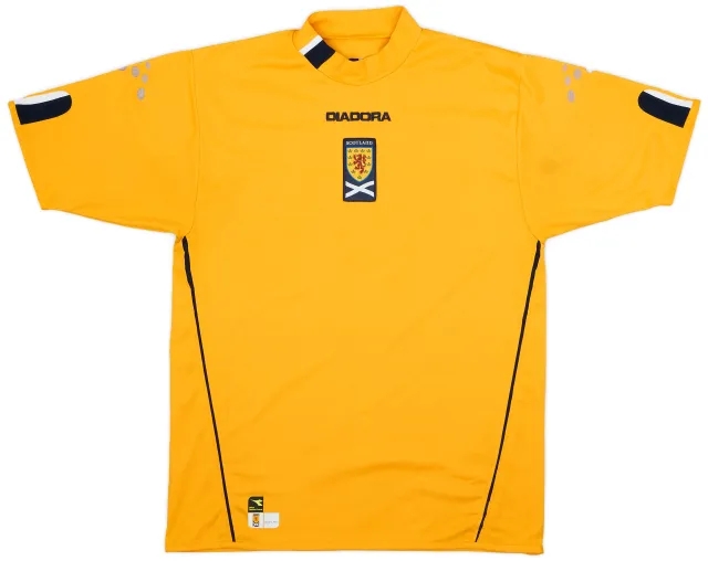 Diadora 2004-06 Scotland Third Shirt - 6/10 - (M)