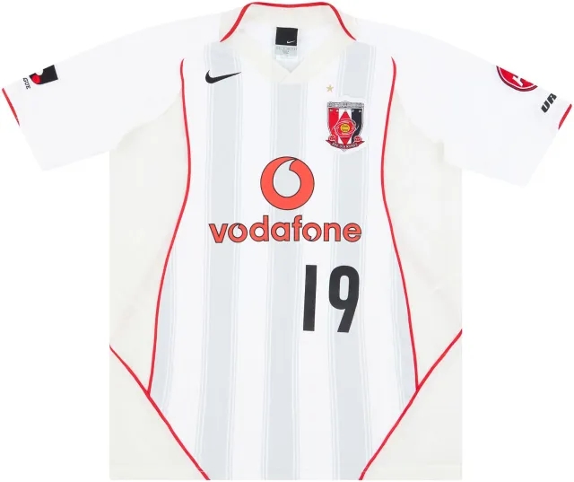 Nike 2005 Urawa Red Diamonds Match Issue Away Shirt #19 (Uchidate)