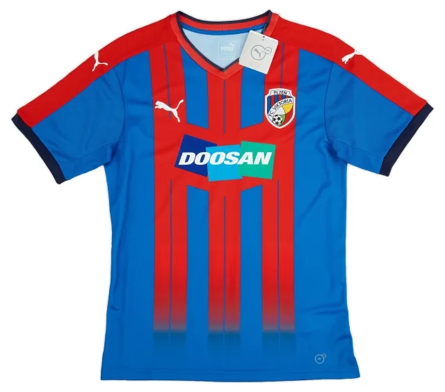Puma 2017-18 Viktoria Plzen Home Shirt (L)