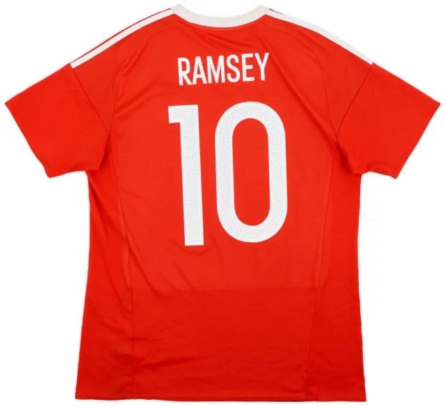 Umbro 2016-17 Wales Home Shirt Ramsey #10 - 6/10 - (M)