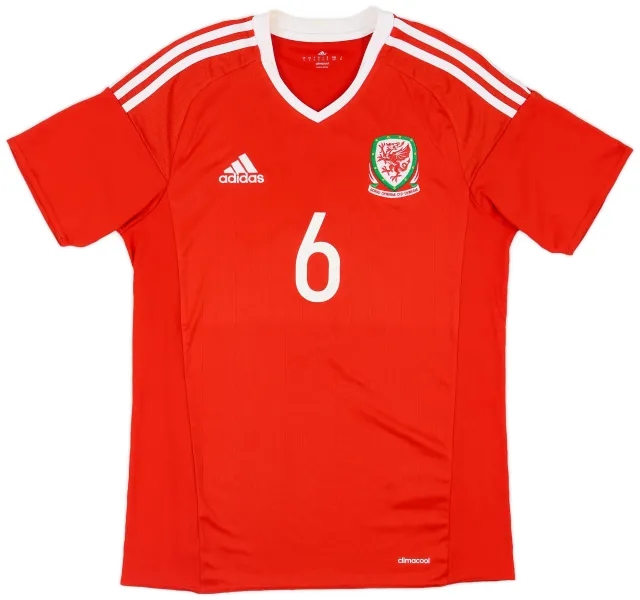 Umbro 2016-17 Wales Home Shirt #6 - 9/10 - (S)