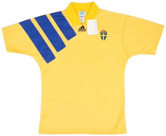 adidas 1992-94 Sweden Home Shirt (M)