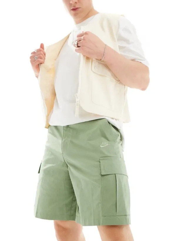 Nike Club Woven Cargo Shorts