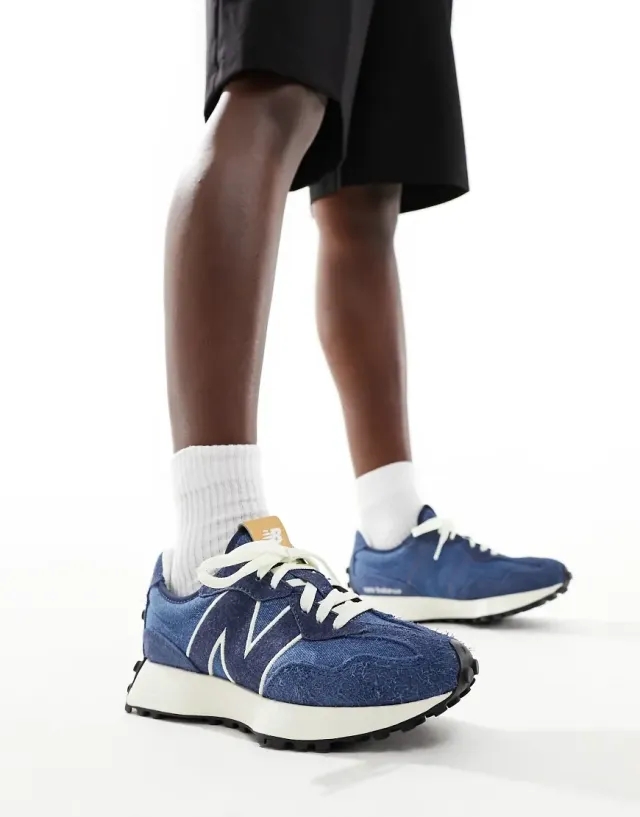 New Balance 327 Trainers In Blue