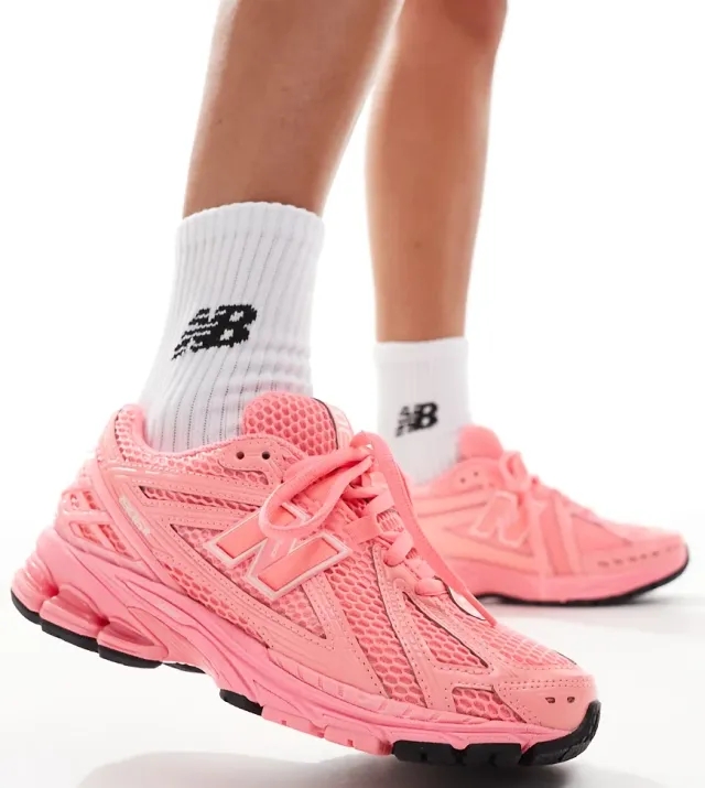 New Balance 1906 Trainers In Neon Pink - Exclusive To Asos