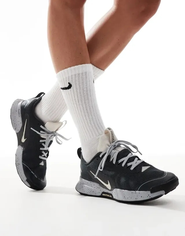 Nike Running Juniper Trail 3 Trainers In Grey