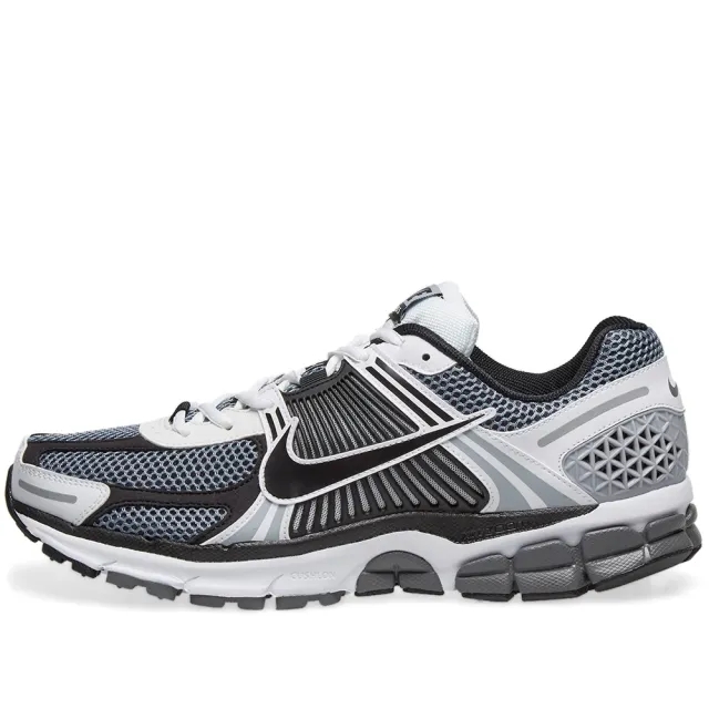 Nike ZOOM VOMERO 5 SE SP