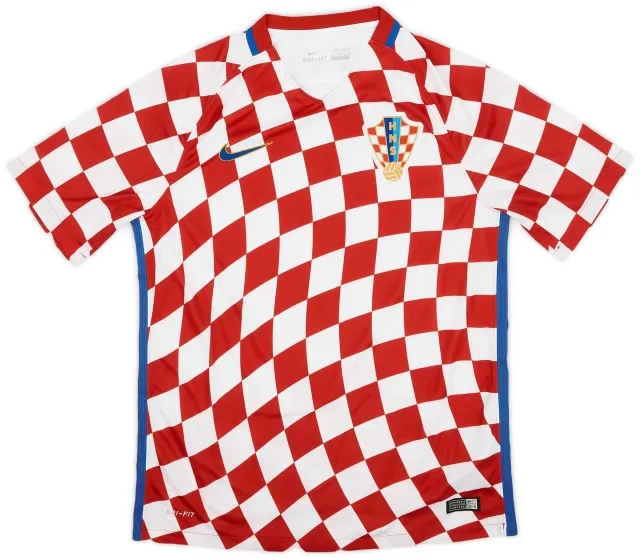 Nike 2016-18 Croatia Home Shirt (M)