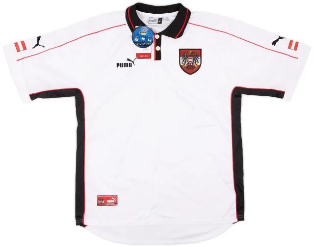 Puma 2000-02 Austria Home Shirt (L)