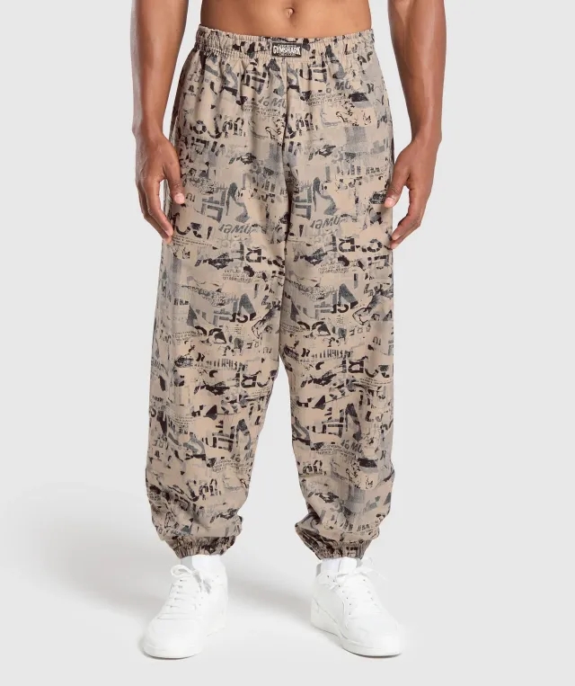 Gymshark Lifting Oversized Printed Woven Pants - Cement Brown