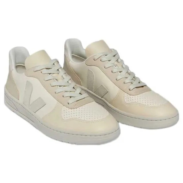 Veja V-10 Trainers