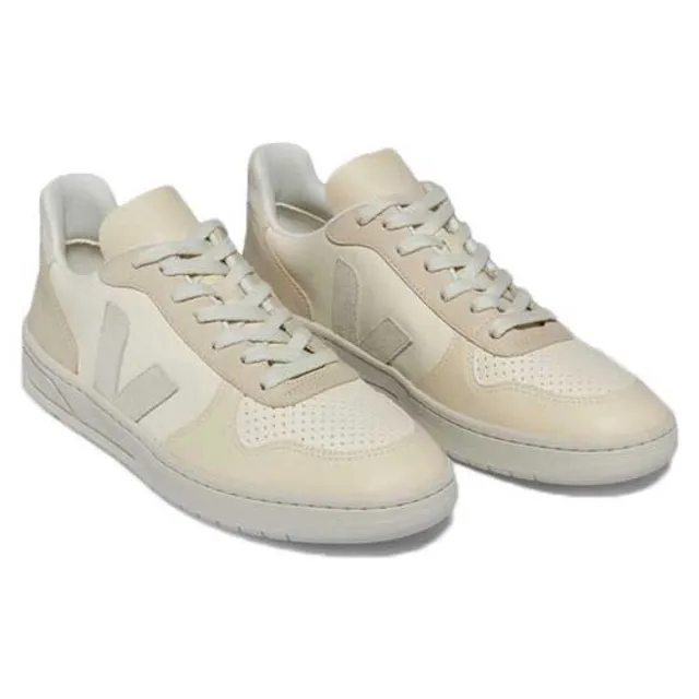 Veja  V-10  women's Shoes (Trainers) in Beige
