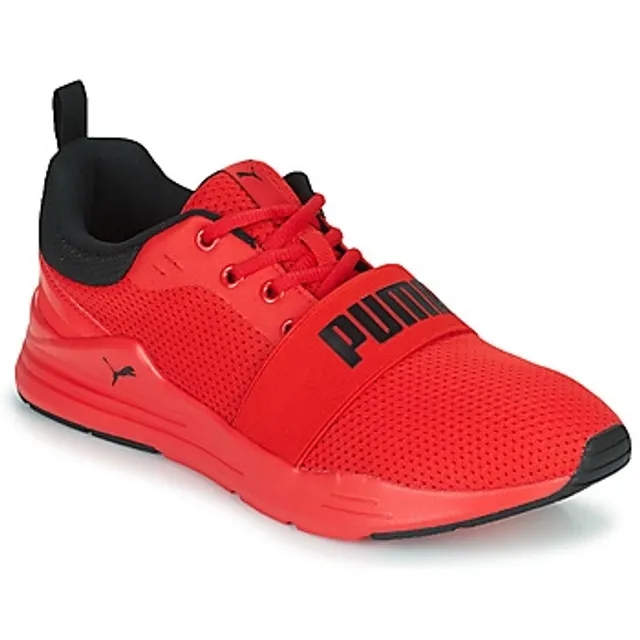 Puma  WIRED  men's Running Trainers in Red