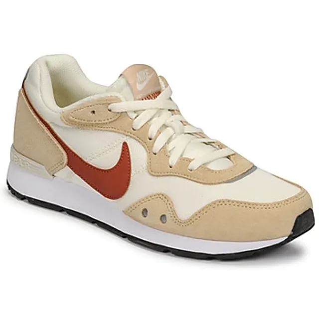 Nike  NIKE VENTURE RUNNER  women's Shoes (Trainers) in Beige