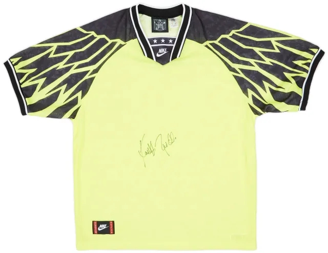 Nike 1994-95 Borussia Dortmund Template Signed Shirt