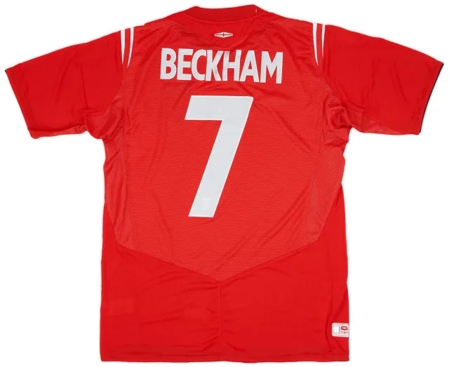 Umbro 2004-06 England Away Shirt Beckham #7 (M)