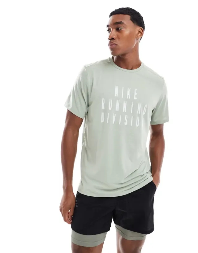 Nike Running Run Division Logo T-Shirt In Light Green