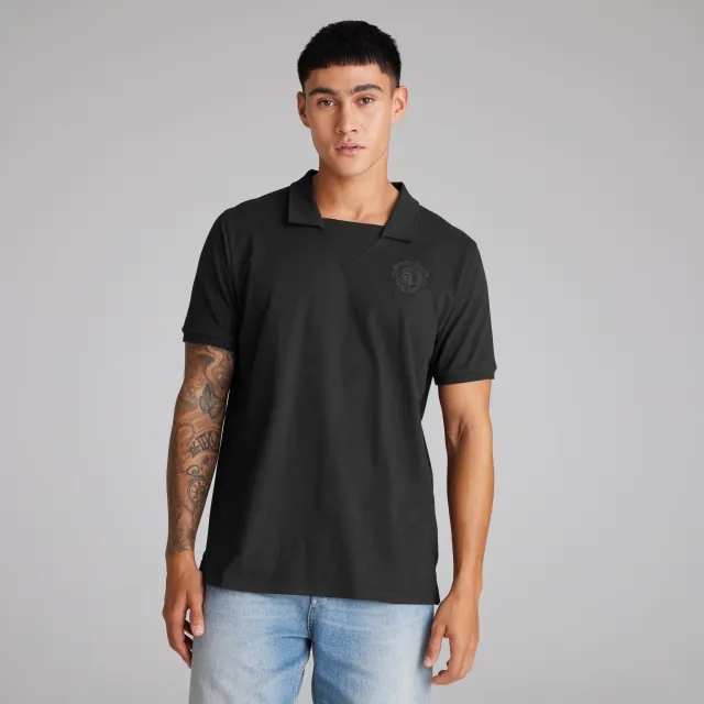 Different Gravy Manchester United 1973 Blackout Shirt Black