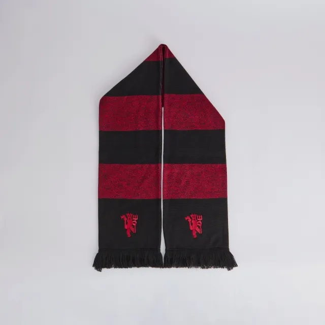 Fan Base Manchester United Embroidered Devil Scarf Red