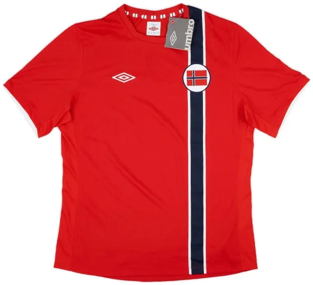 Umbro 2012-13 Norway Home Shirt (XL)
