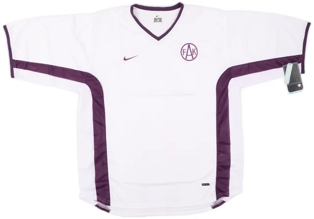 Nike 2002-03 Austria Wien Away Shirt (L)