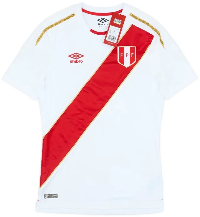 Umbro 2018 Peru Home Shirt (S)