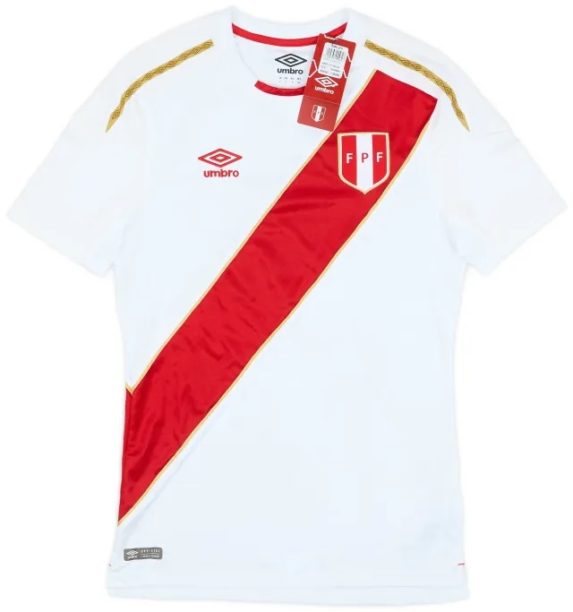Umbro 2018 Peru Home Shirt (S)