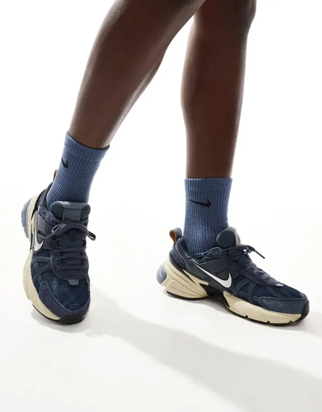 Nike Sportswear Womens V2K Run