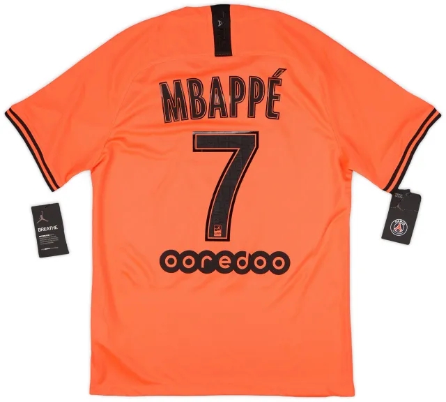 Nike 2019-20 Paris Saint-Germain Away Shirt Mbappe #7 (M)