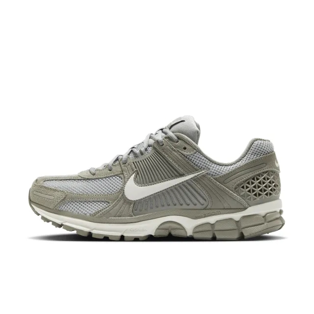 Nike Men's Zoom Vomero 5 Sde Sneaker Stucco/Phantom/Grey