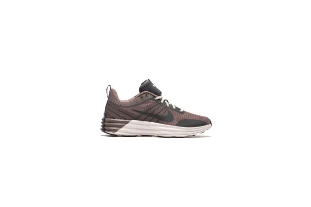 Nike LUNAR ROAM