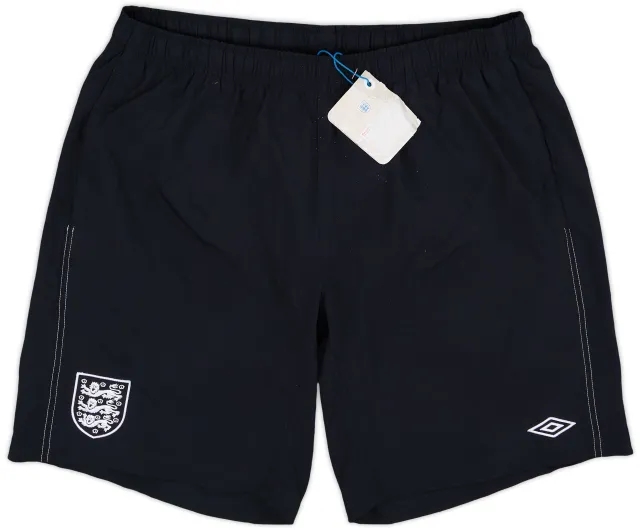 Umbro 2010-11 England Training Shorts (XXL)