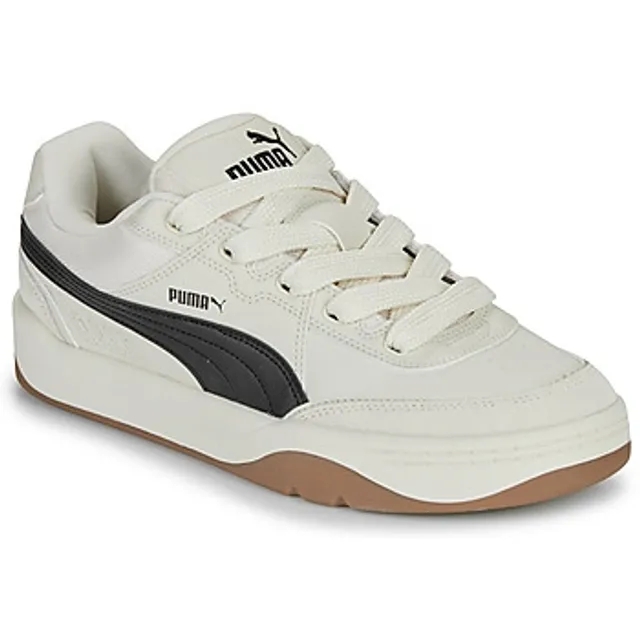 Puma  Park Lifestyle SK8  men's Shoes (Trainers) in Black