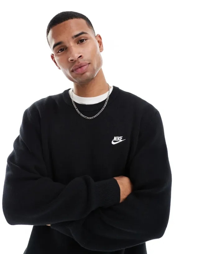 Nike Club Crew Sweater In Black
