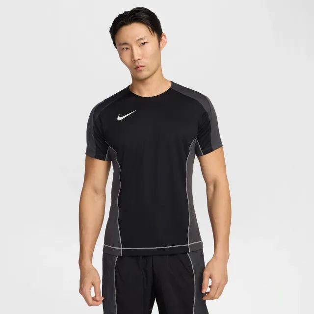 Nike Strike+ - ['Black']