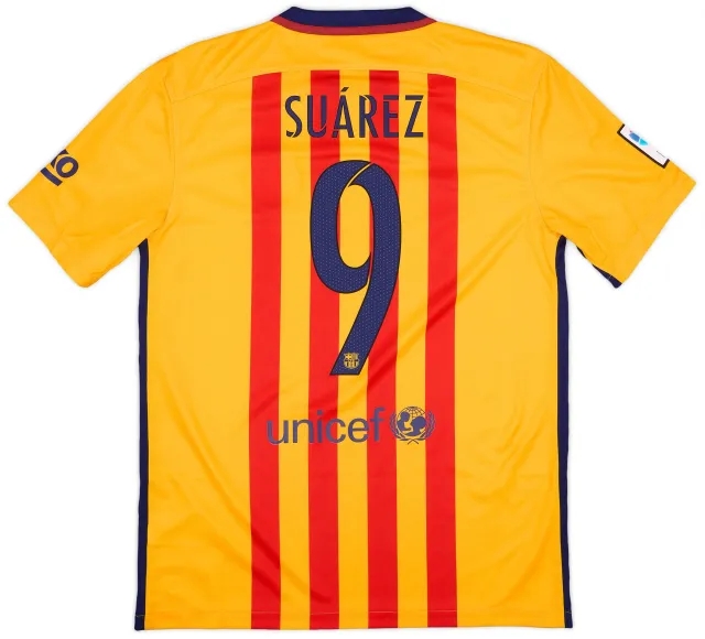 Nike 2015-16 Barcelona Away Shirt Suarez #9 (M)