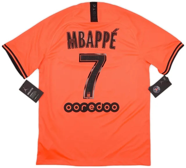 Nike 2019-20 Paris Saint-Germain Away Shirt Mbappe #7 (M)