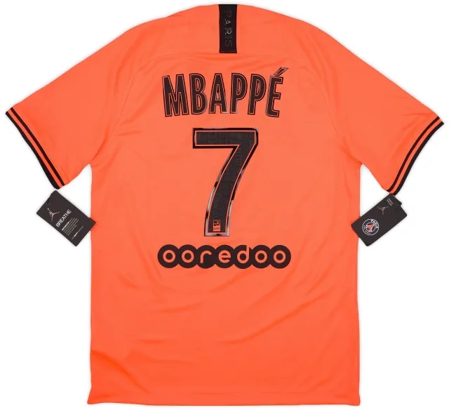Nike 2019-20 Paris Saint-Germain Away Shirt Mbappe #7 (M)