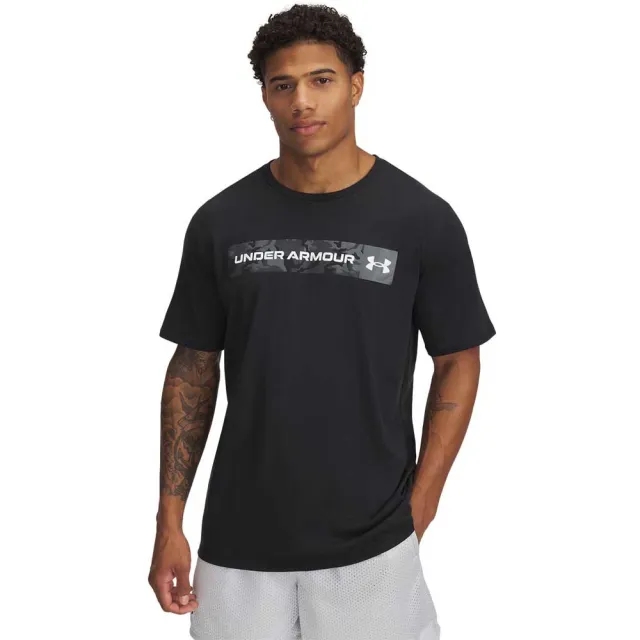 Under Armour Camo Chest Stripe Short Sleeve T-shirt