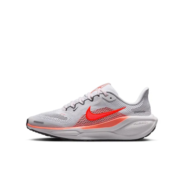 Nike Pegasus 41 Older Kids' Road Running Shoes - White