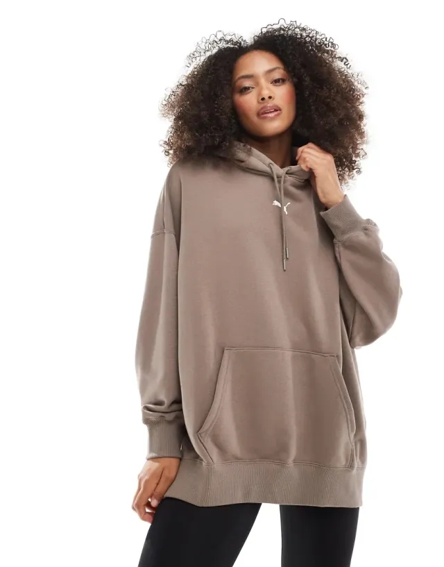 Puma Wardrobe Ess Oversized Hoodie In Totally Taupe-Brown