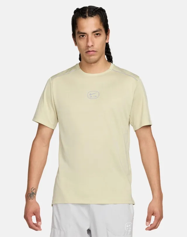 Nike Swoosh Men T-Shirts - Beige