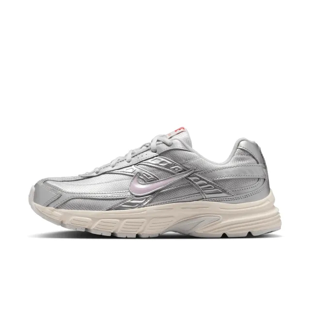 Nike initiator trainers in silver multi