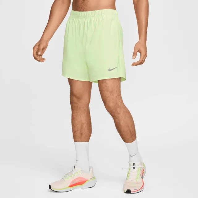 Nike Challenger Men's Dri-FIT 12.5cm (approx.) 2-in-1 Versatile Shorts - Yellow - Polyester