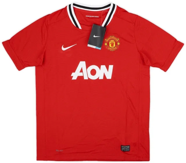 Nike 2011-12 Manchester United Home Shirt (L.Boys)