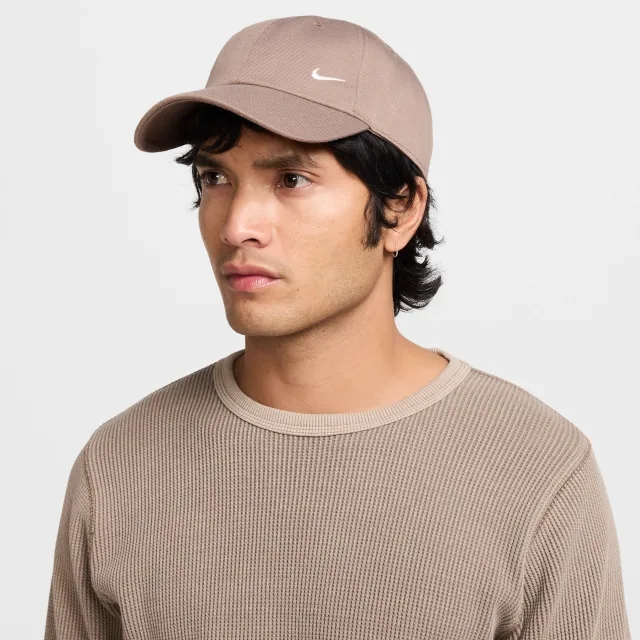 Nike Club Swoosh Hat In Brown