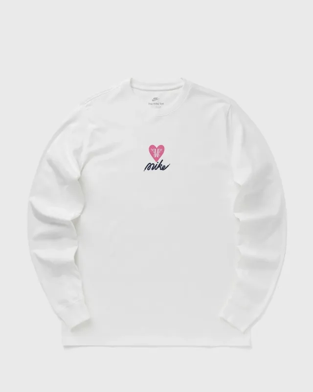 Nike Sportswear Long-Sleeved Tee