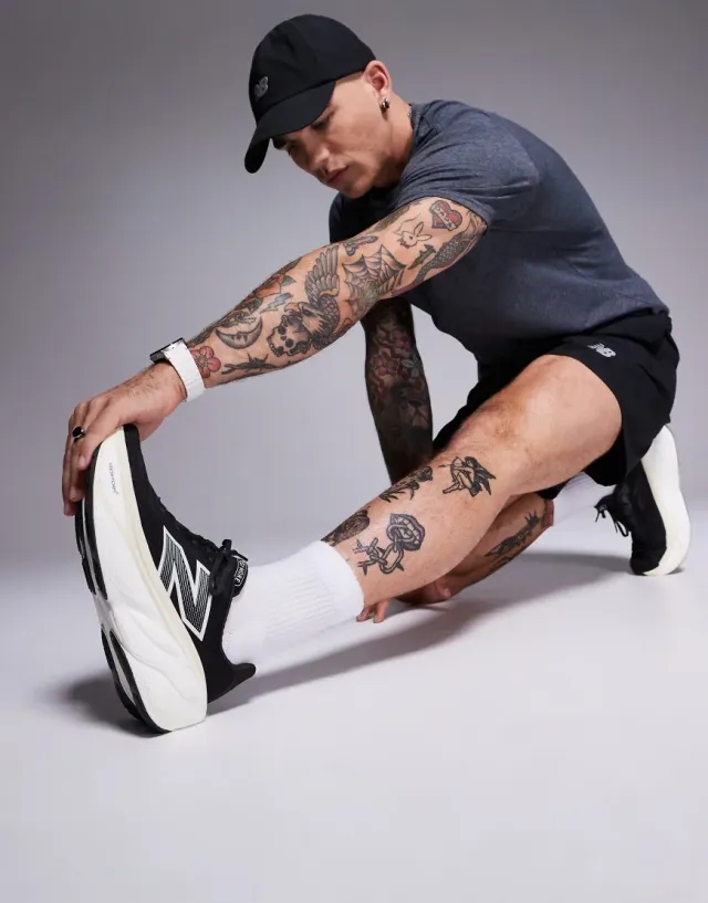 New Balance Mor Running Trainers In Black