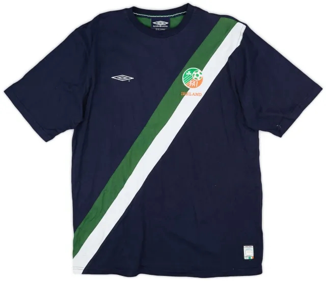 2004-05 Ireland Umbro Leisure Tee - 7/10 - (L)